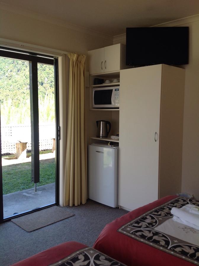 Owen River Tavern & Motels Номер фото